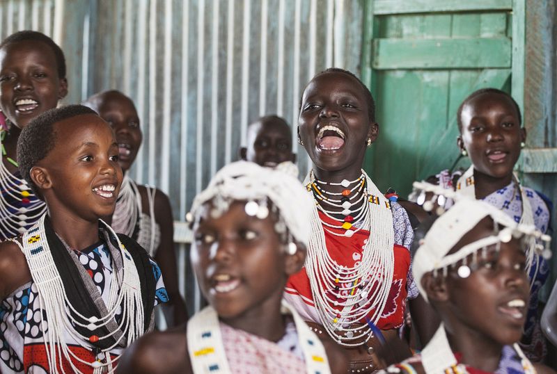 © Anja Ligtenberg - Image from the Pongezi, Girl to woman without a knife photography project