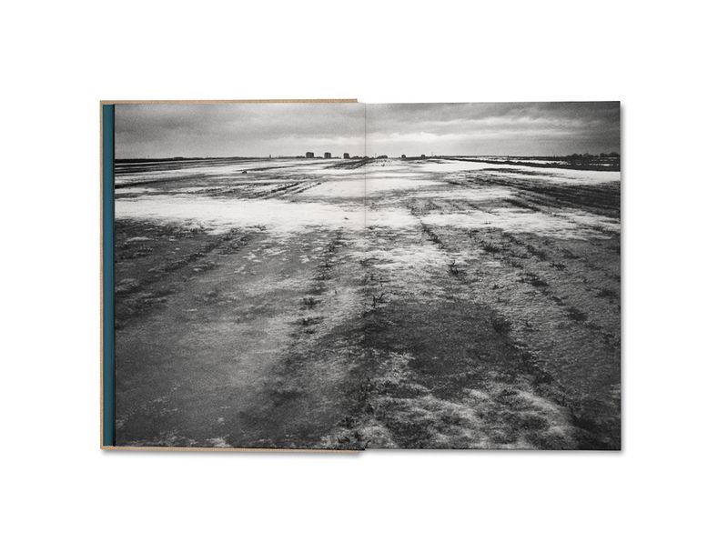 © BLOW UP PRESS - LAND by Lorenzo Castore