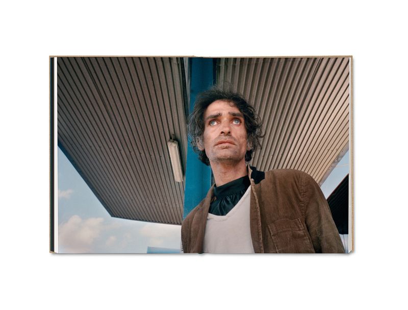 © BLOW UP PRESS - LAND by Lorenzo Castore