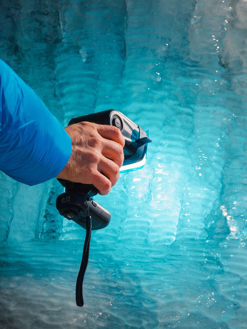 © Christopher Rodriguez - Glowing Ice #2/Measuring particulate evidence.