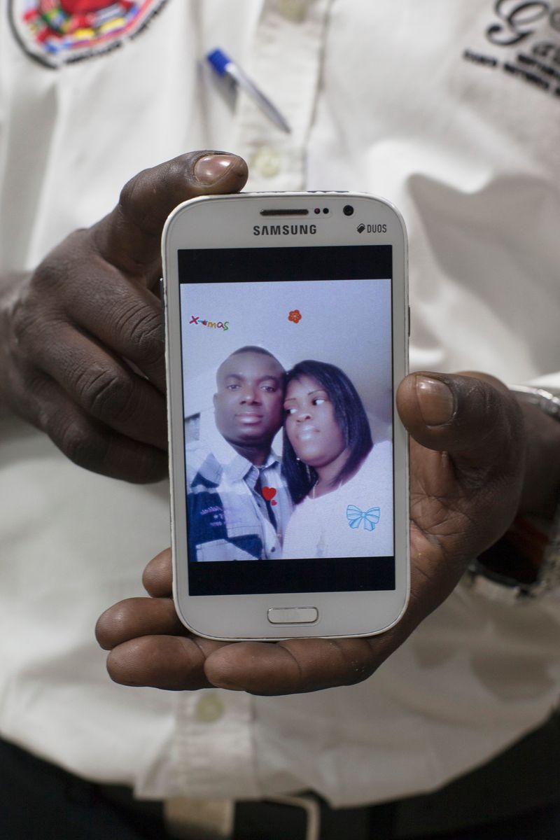 © Cristóbal Olivares - Image from the DISTANCE LOVE photography project