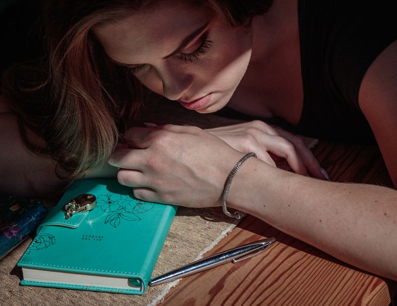 © Rachel Nixon - 5. Secrecy