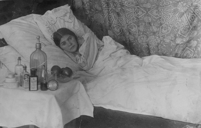 © Cheryl Newman - Image from the Sick In Bed photography project