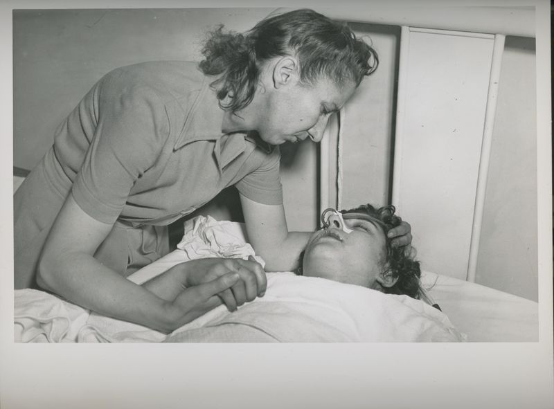 © Cheryl Newman - Image from the Sick In Bed photography project