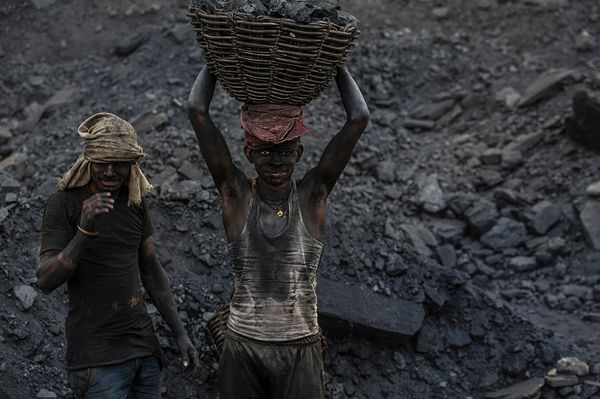 © Valerie Leonard - Image from the BLACK HELL photography project