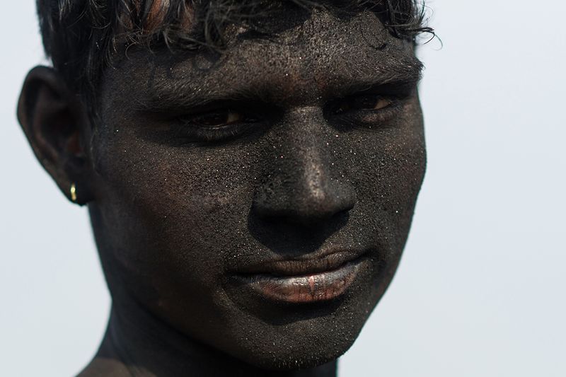 © Valerie Leonard - Image from the BLACK HELL photography project