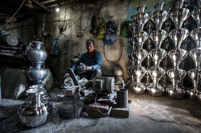 © Valerie Leonard - Image from the SILVER HANDS photography project