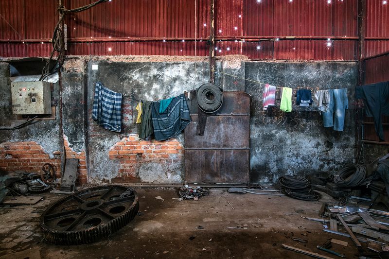 © Valerie Leonard - Image from the SILVER HANDS photography project