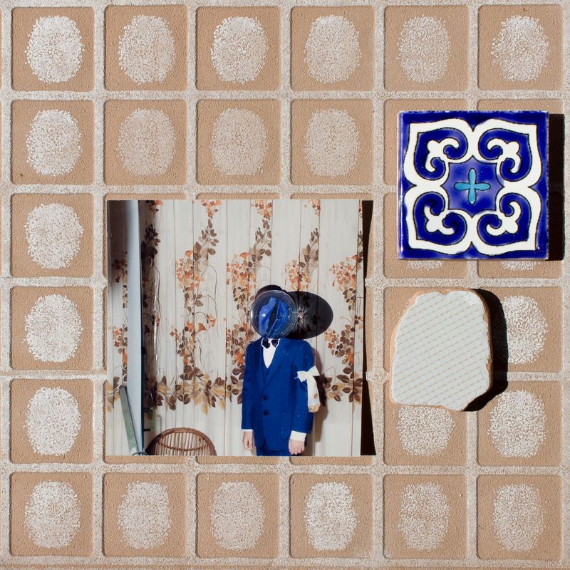 © Maria Vittoria Desiato - Image from the instruction for lonely games photography project