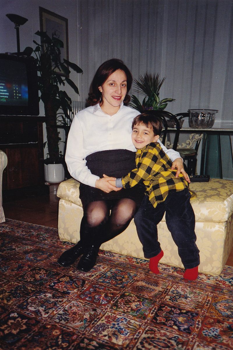 © Maria Vittoria Desiato - Mom pregnant with me and Antonio, 1997.