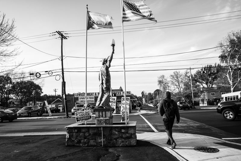 © Hector Emanuel - Image from the AMERICANXS photography project