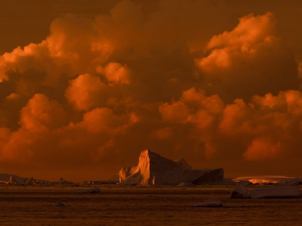 © Michaela Skovranova - Image from the Midnight Sun photography project