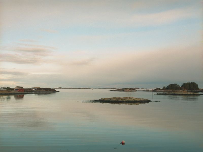 © Ines Marinho - Image from the When a ship goes by photography project