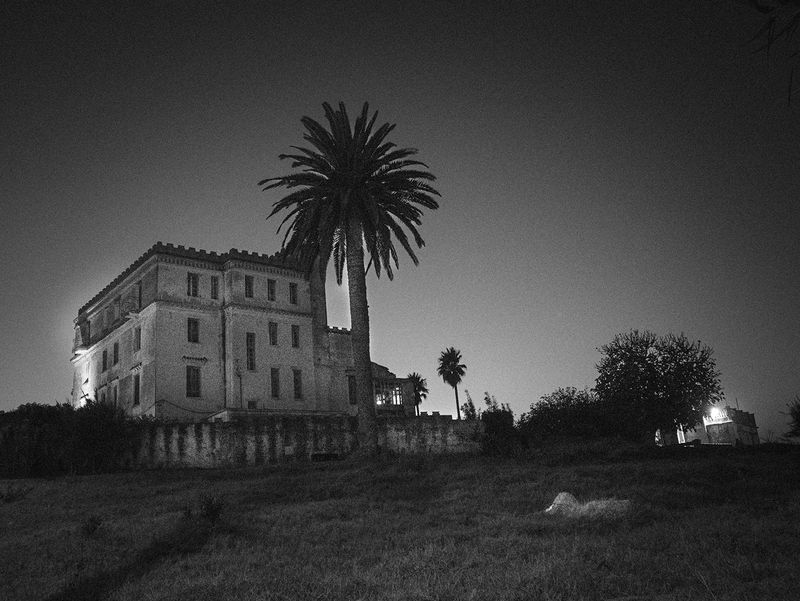 © Sevàn l'Hostis - Forsaken palace