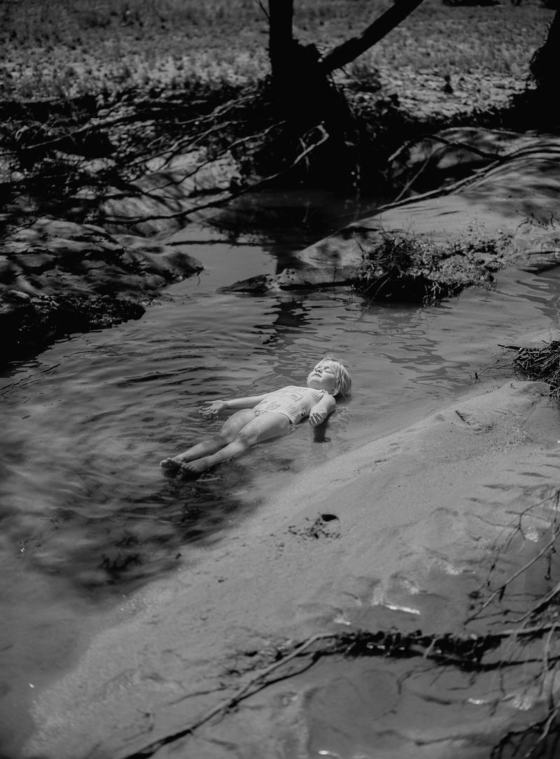© Jas Leonard - Image from the 107.4 mmls photography project