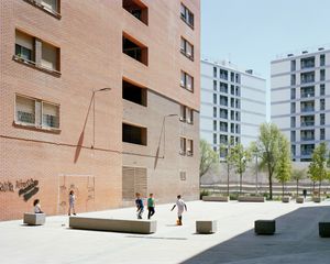 An Unknown City Under The Fog. New Images Of The Barcelona Of The Neighborhoods at MACBA