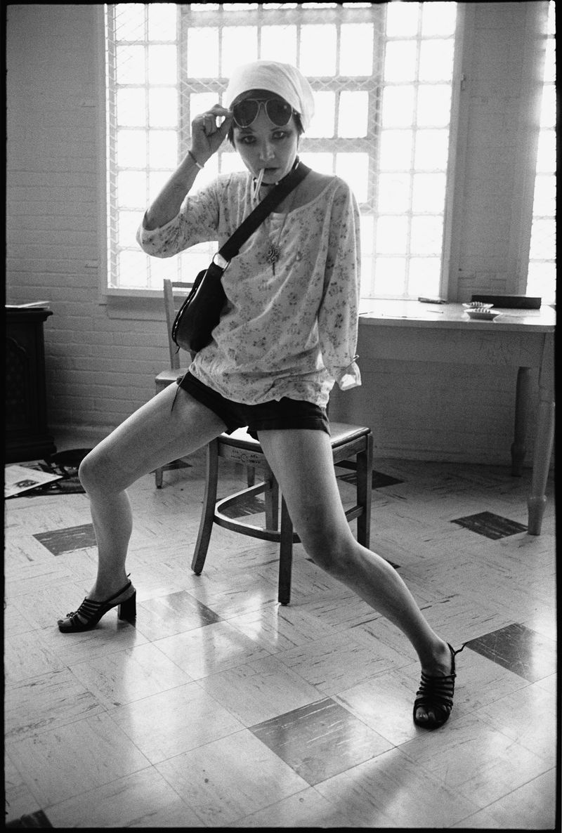 Mona, 1976 © Mary Ellen Mark, Courtesy of The Mary Ellen Mark Foundation_Howard Greenberg Gallery