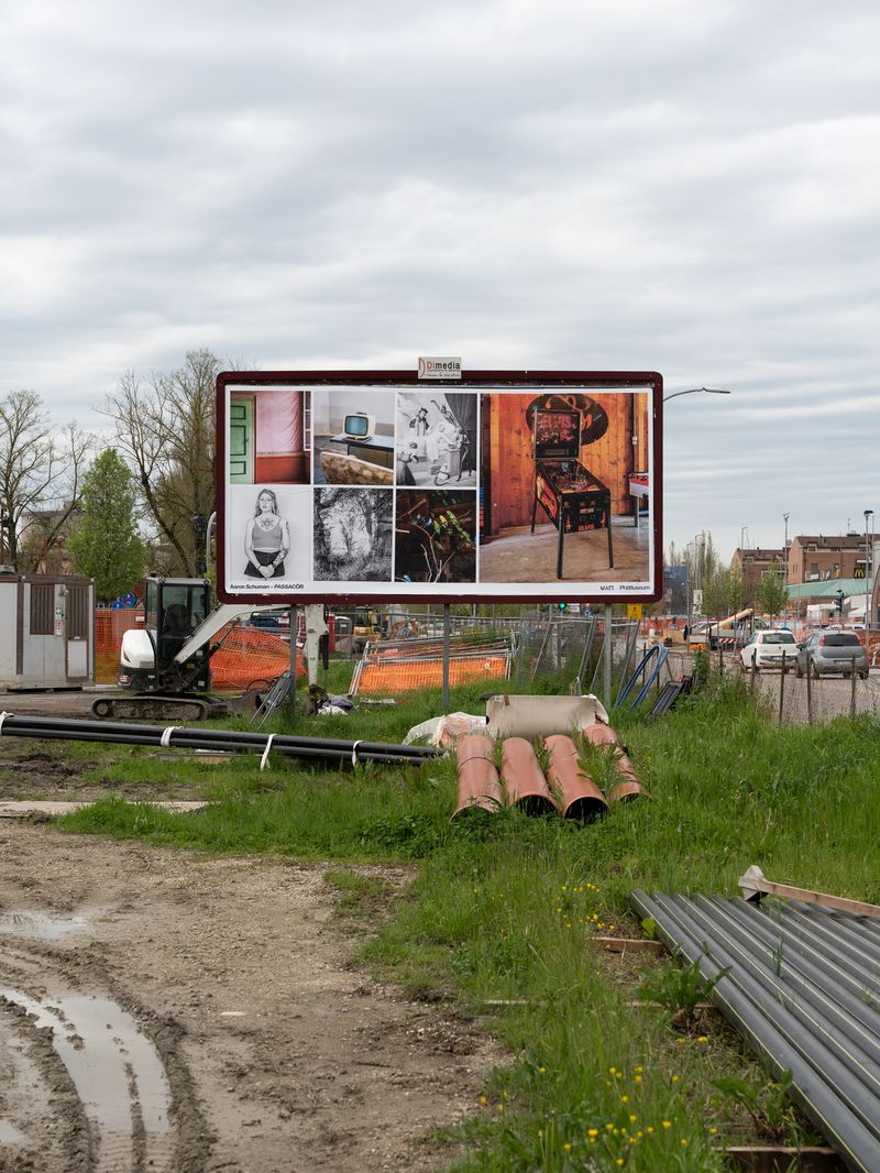 Aaron Schuman — Via Marconi fr. 23 City Direction, Ferrara. © Giacomo Bianco