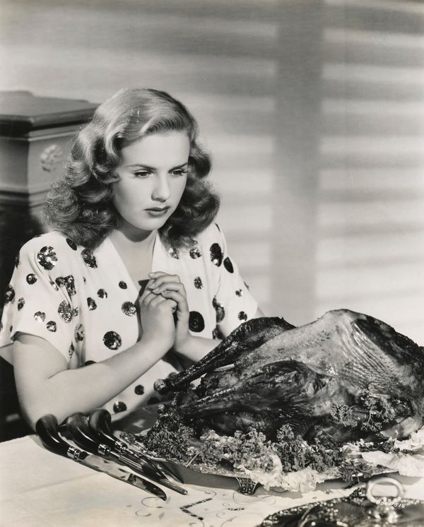 © FEAST NO MORE Food Hypertrophy in Vernacular Photography Collection by Jean-Marie Donat