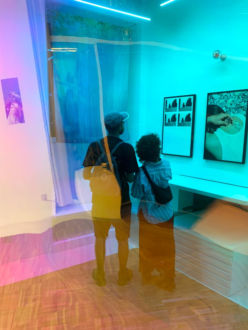 Visitors discover Dream Of A Blue Garden by Martina Giammaria, Condominio Arte, Milan © PhMuseum