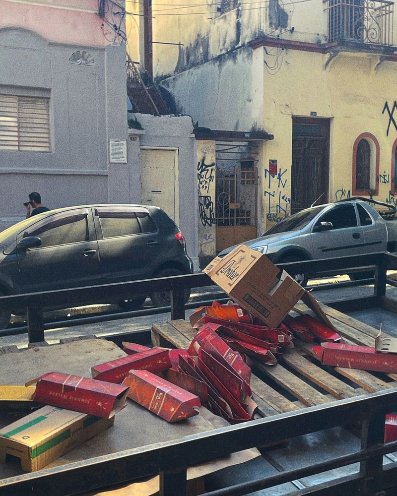 © baixo - Image from the BAIXO#1 photography project