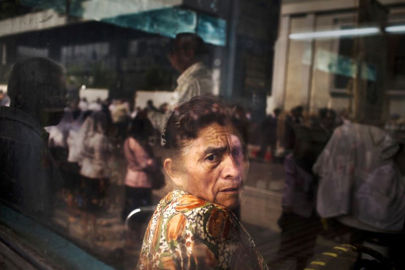© Lianne Milton - Image from the La Vida No Vale Nada photography project