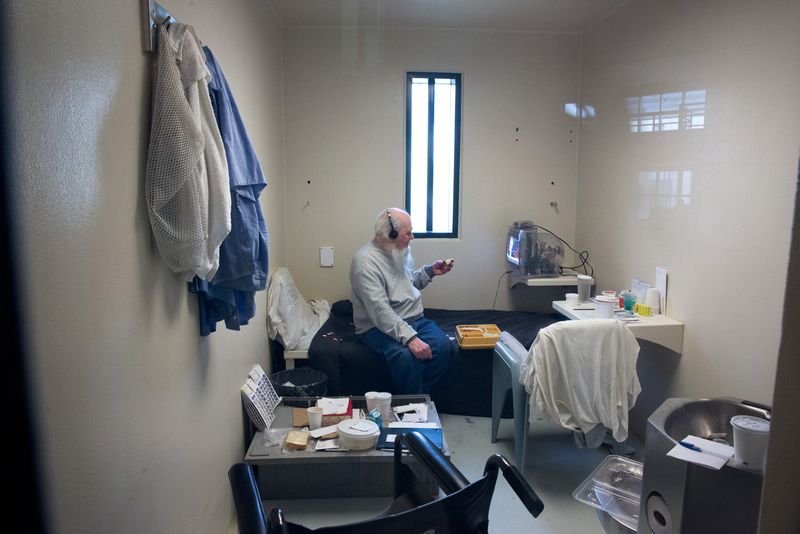 © Jessica Earnshaw - Image from the Aging In Prison  photography project