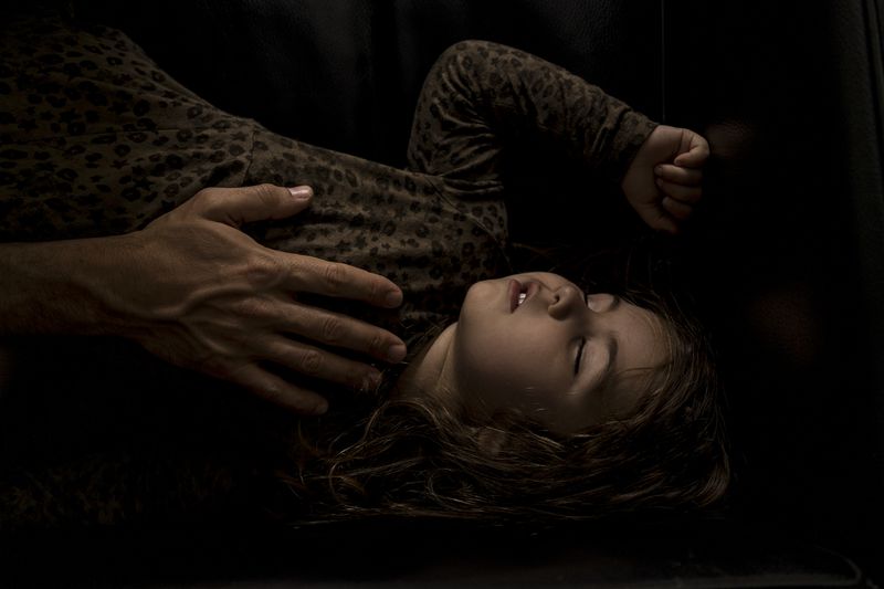 © Sarah Pabst - Image from the Everyone in me is a bird photography project