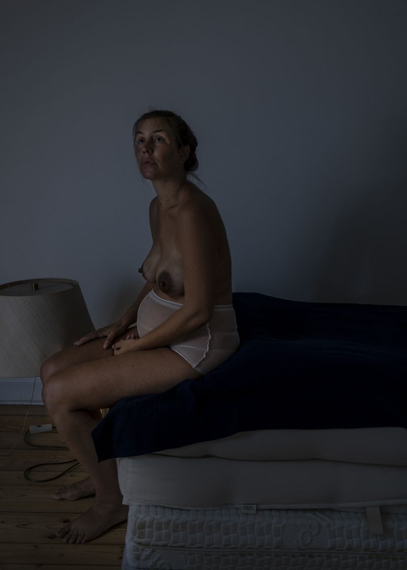 © Sarah Pabst - Image from the Everyone in me is a bird photography project