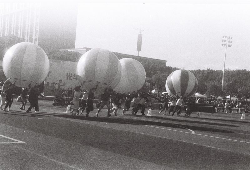 © Miiton - Image from the An attempt: Negligent LOMO photography project
