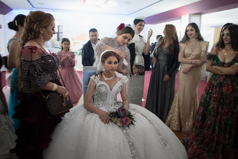 © Mircea Sorin Albutiu - Image from the Chai Bari photography project