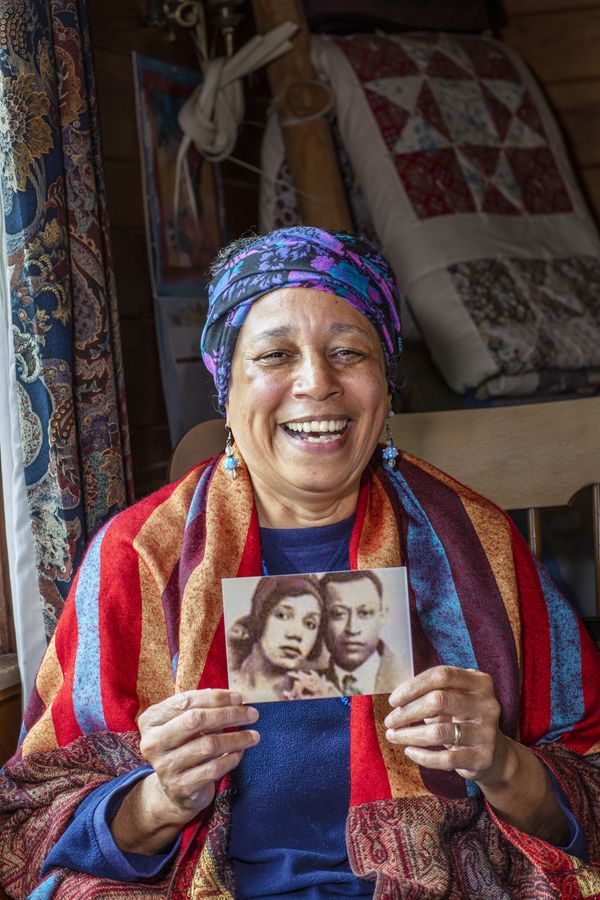 © Joanna Madloch - Image from the 79: We carry one another photography project