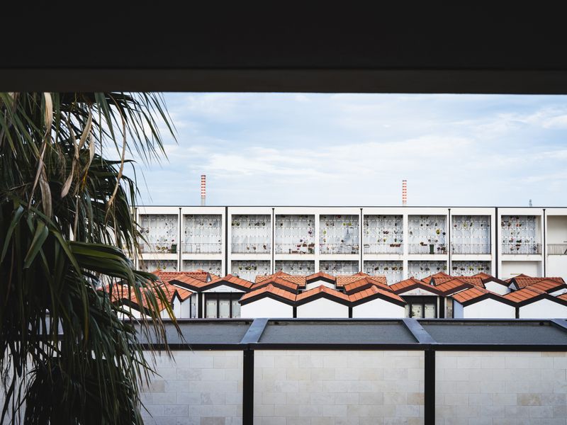 © Sebastian Wells - A newly build graveyard is located next to the refineries. Citta Giardino, November 2019.