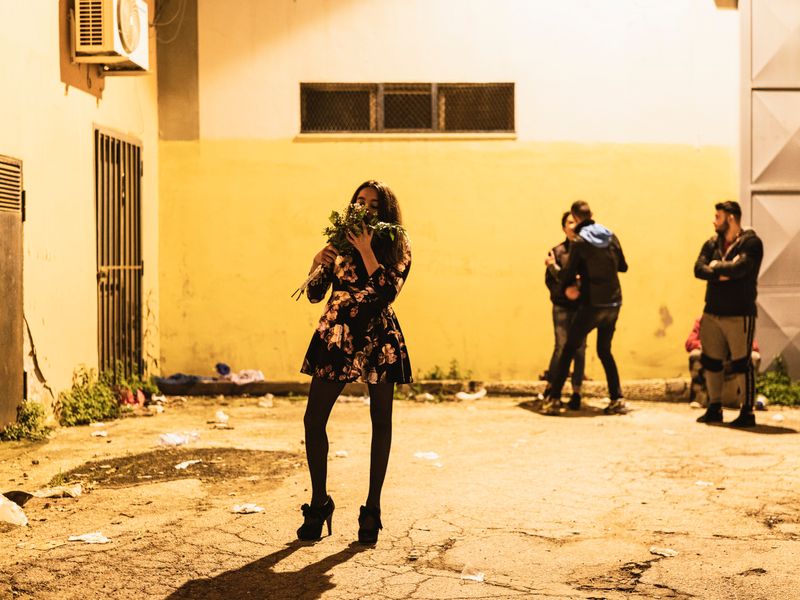 © Sebastian Wells - Naomy celebrates her 16th birthday in a small road behind the shipyards. Augusta, November 2019.