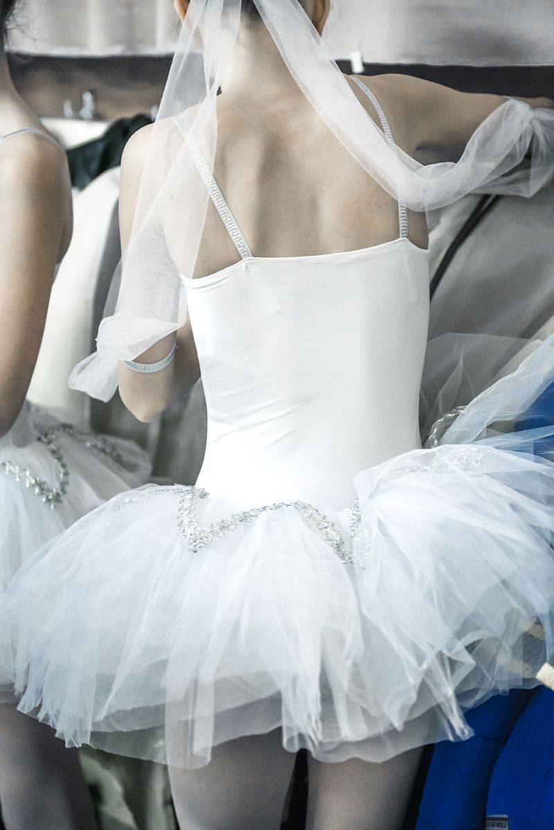 © Kateryna Gorina - Image from the I want to dance till the end photography project