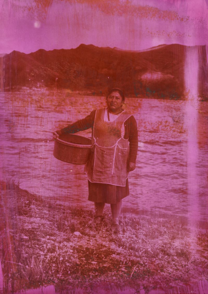 © Nicolás Garrido Huguet - Portrait of Nilda, one of the seven Pumaqwasin textile artisans.