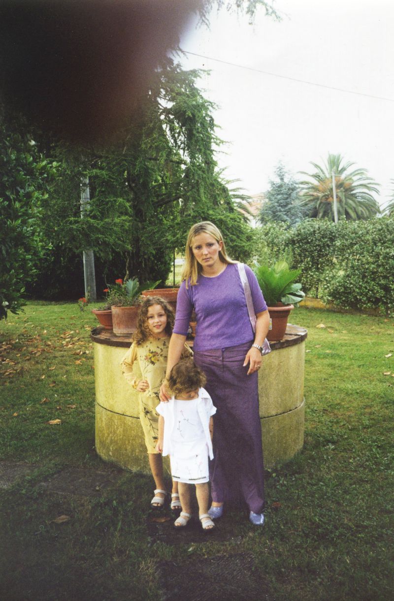 © Serena Radicioli - Family Archive (2004)