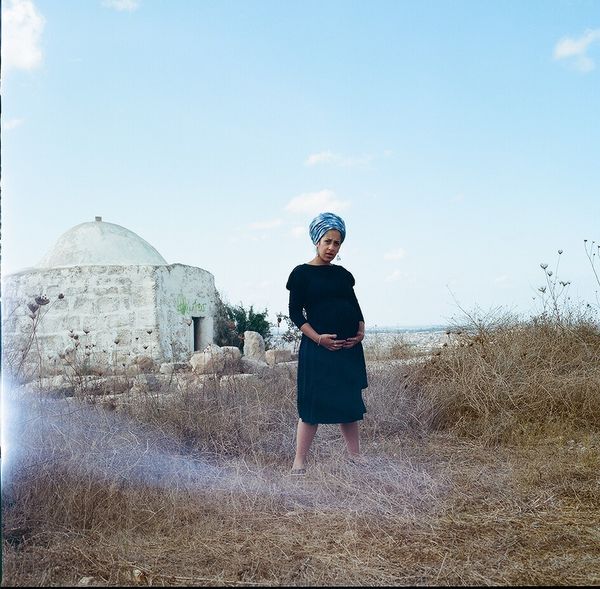 © Maskit Golan - Image from the White Coffee photography project