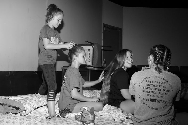 © Rachel Jessen - Image from the GIRL WRESTLE photography project