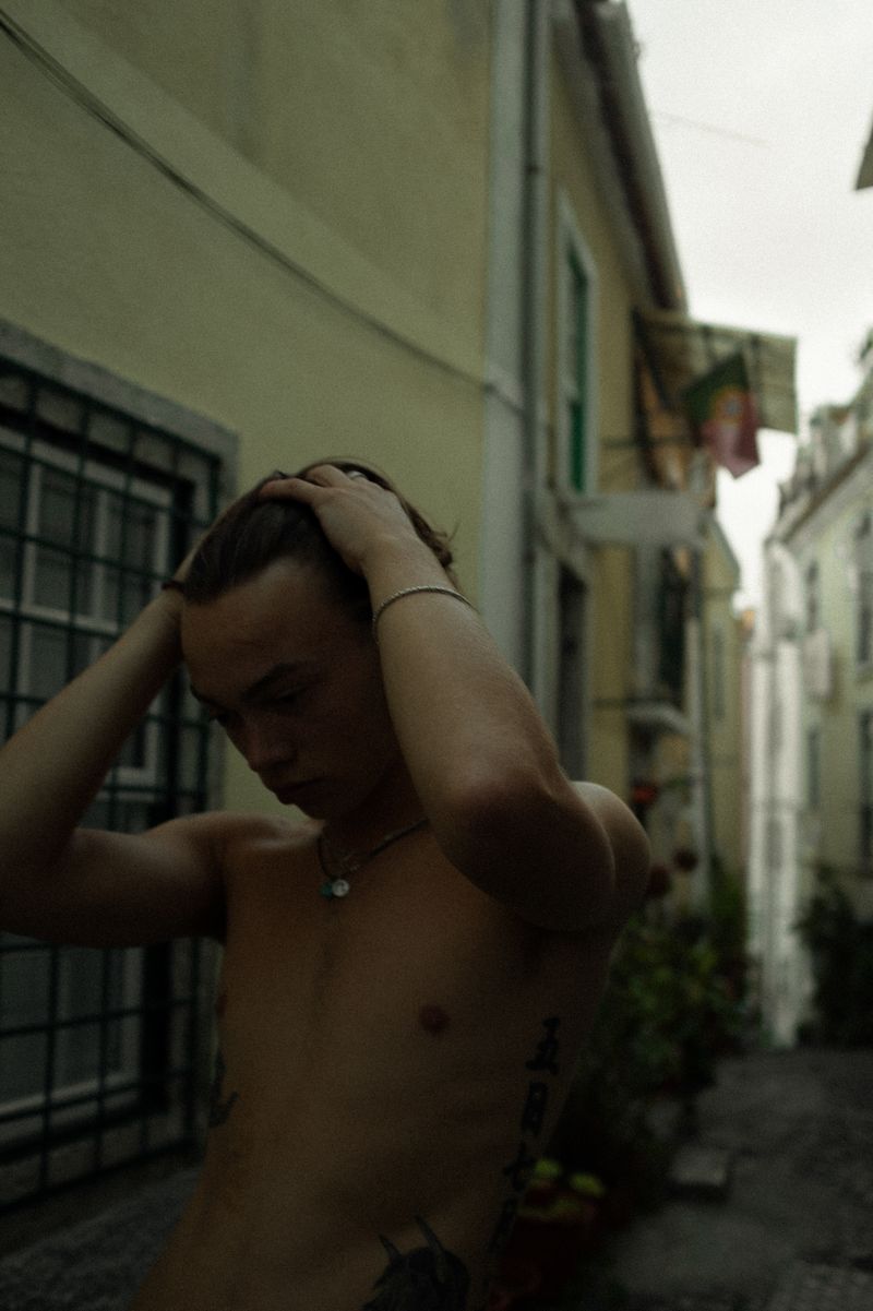 © Mariusz Kiepura - Image from the The pains of being pure at heart photography project