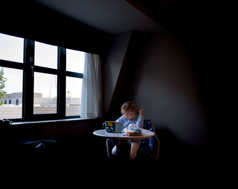 © Vincent Dupont-Blackshaw - Image from the Joyful Observations of Unfiltered Reality (JOUR) photography project