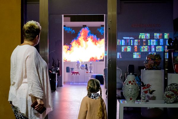 © Vincent Dupont-Blackshaw - Image from the Joyful Observations of Unfiltered Reality (JOUR) photography project