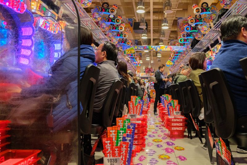 © Vincent Dupont-Blackshaw - Image from the Tokyo by Night photography project