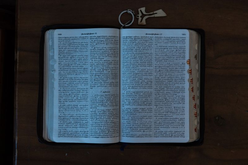 © Kai Yokoyama - Image from the Bibles photography project