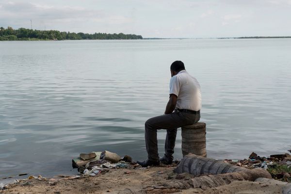 © Kai Yokoyama - Father/Peter's father, Suthagar. He often came to this lagoon to fish with his son.