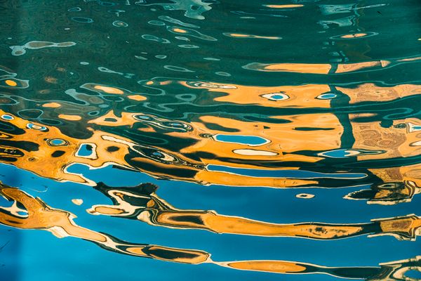 © Mary Catherine Messner - Flowing I