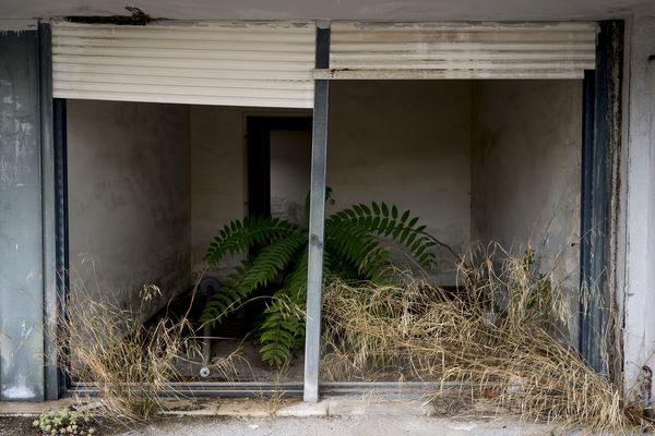 © Claudia Borgia - Interior of the occupied third bridge, evicted in 2014 and now left in a state of abandonment.