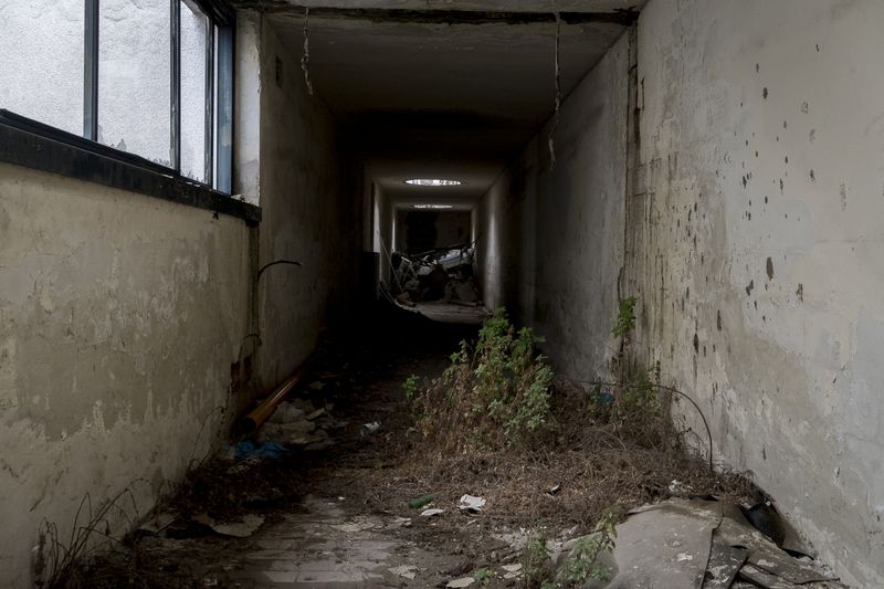 © Claudia Borgia - Interior of the occupied third bridge, evicted in 2014 and now left in a state of abandonment.