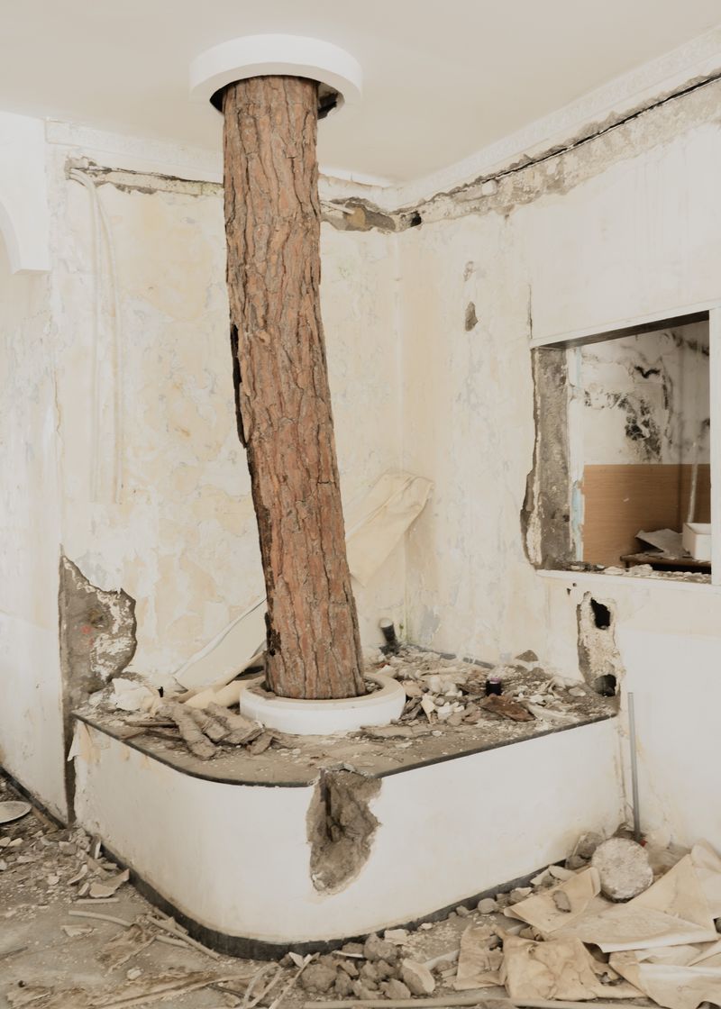 © Manuela Naddeo - Image from the scòtoma (or the impossibility of leaving) photography project