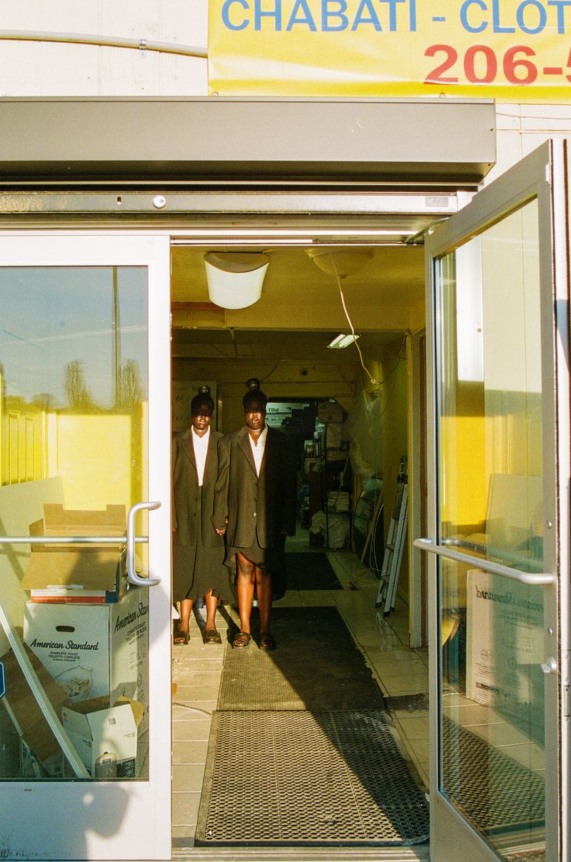 © Lex Clark - Image from the Jumeaux photography project